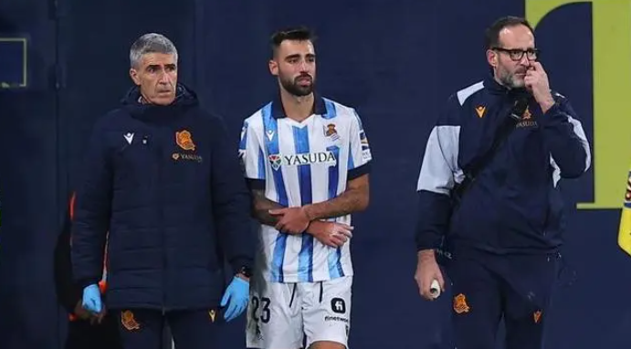 Tiền vệ Blaise Mendes của Real Sociedad bất ngờ dính chấn thương, phải chia tay mùa giải sớm post thumbnail image